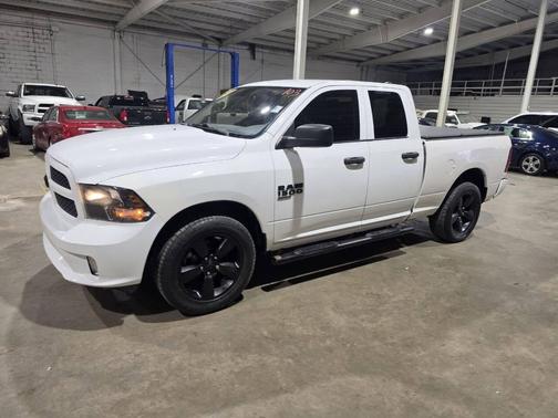 Bright White Clearcoat 2019 RAM 1500 Express