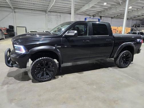 Brilliant Black Crystal Pearlcoat 2011 Dodge Ram 1500 Sport