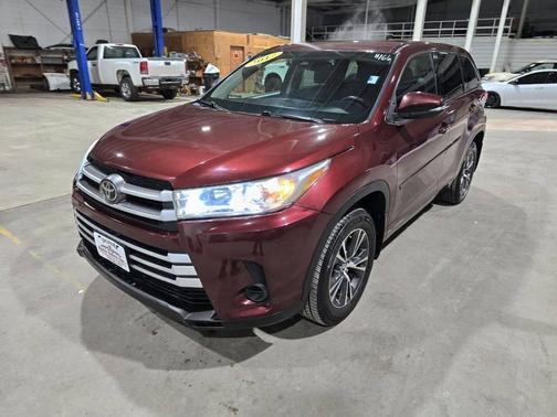 2017 Toyota Highlander LE