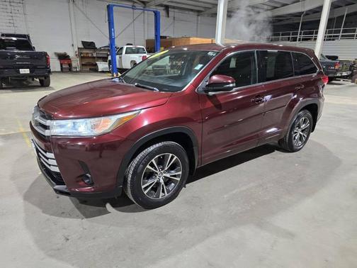2017 Toyota Highlander LE