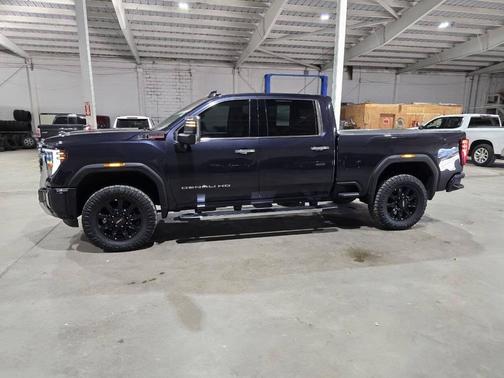 2024 GMC Sierra 2500 Denali