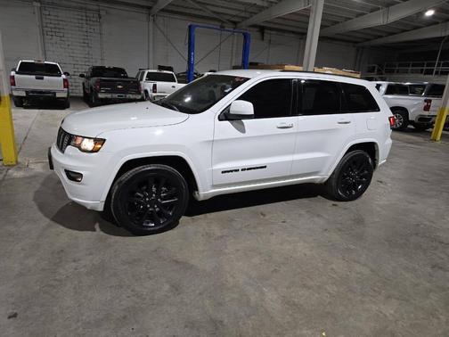 2018 Jeep Grand Cherokee Altitude