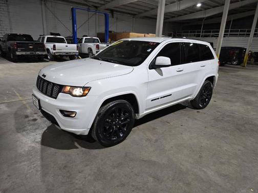 2018 Jeep Grand Cherokee Altitude