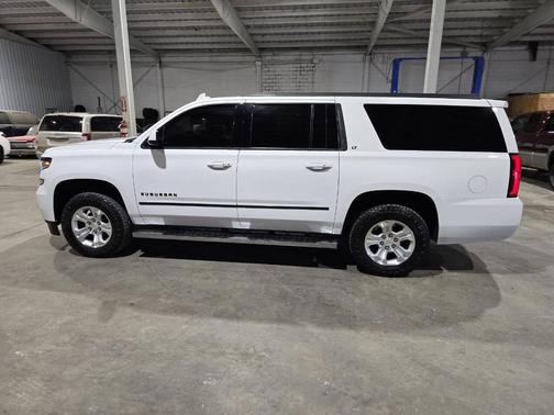 2016 Chevrolet Suburban LT