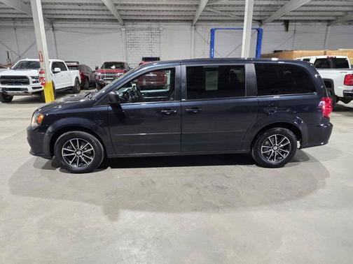 Maximum Steel Metallic Clearcoat 2014 Dodge Grand Caravan AVP/SE