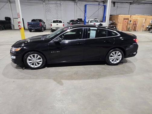 Mosaic Black Metallic 2020 Chevrolet Malibu LT