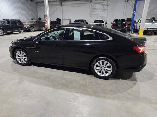 Mosaic Black Metallic 2020 Chevrolet Malibu LT
