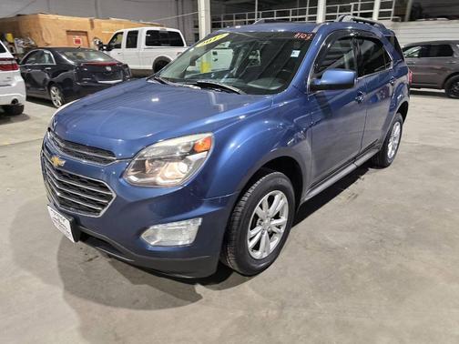 Patriot Blue Metallic 2017 Chevrolet Equinox 1LT
