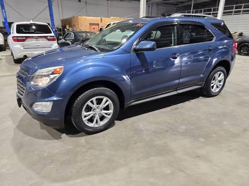 Patriot Blue Metallic 2017 Chevrolet Equinox 1LT