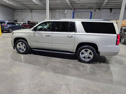 2016 Chevrolet Suburban LTZ