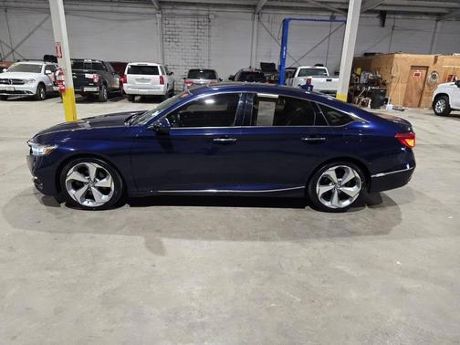 2018 Honda Accord Touring 4dr Sedan (1.5T I4)