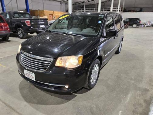 2013 Chrysler Town & Country Touring