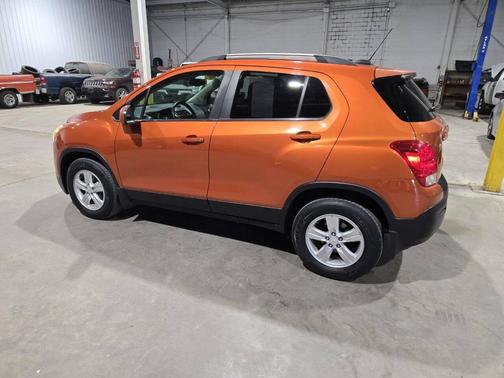 Orange Rock Metallic 2015 Chevrolet Trax LT