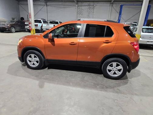 Orange Rock Metallic 2015 Chevrolet Trax LT