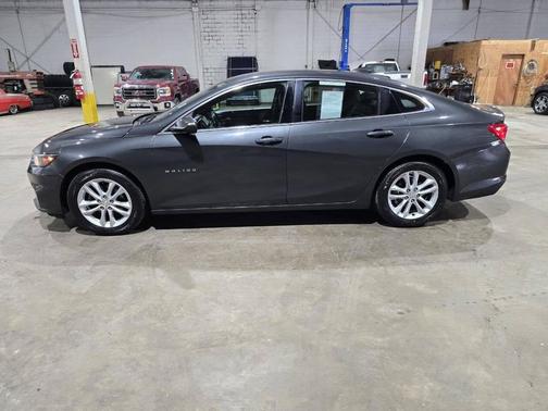 2017 Chevrolet Malibu 1LT