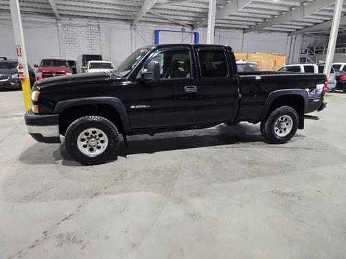 2007 Chevrolet Silverado 2500 LT1 H/D Extended Cab Classic