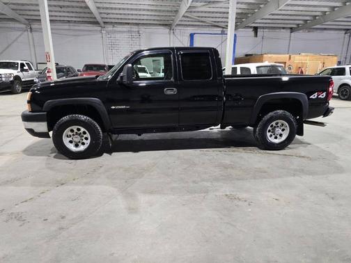 2007 Chevrolet Silverado 2500 LT1 H/D Extended Cab Classic