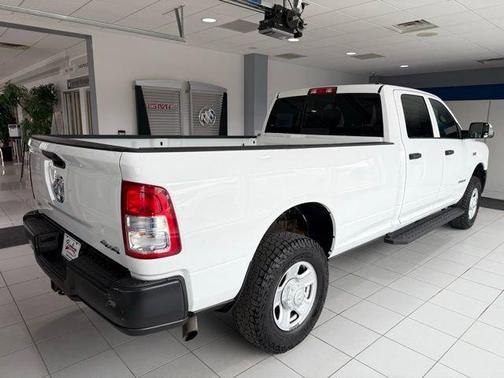 2021 RAM 3500 Tradesman Crew Cab 4x4 8' Box