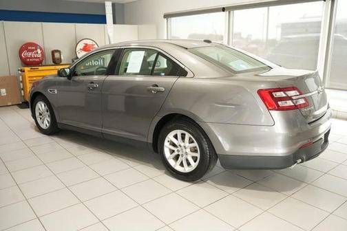Gray 2014 Ford Taurus SE