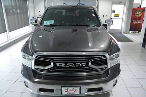 2017 RAM 1500 Limited Crew Cab 4x4 5'7' Box