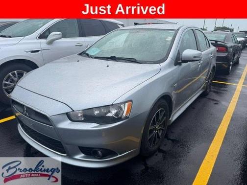 Apex Silver Metallic 2015 Mitsubishi Lancer SE