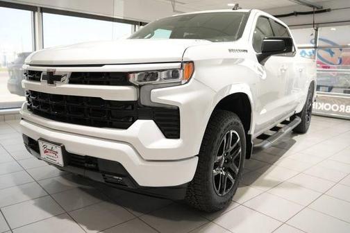 Summit White 2026 Chevrolet Silverado 1500 RST