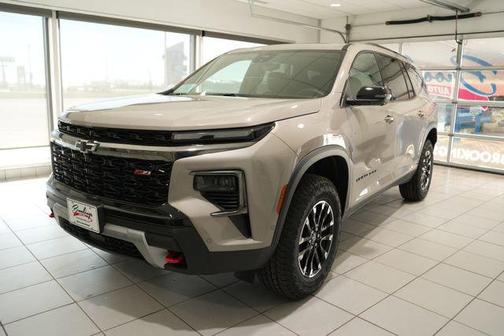 Sandstone Gray 2026 Chevrolet Traverse AWD Z71