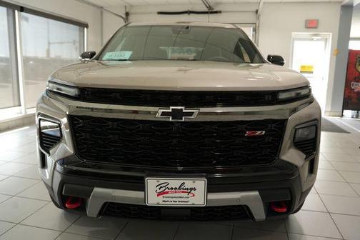 Sandstone Gray 2026 Chevrolet Traverse AWD Z71