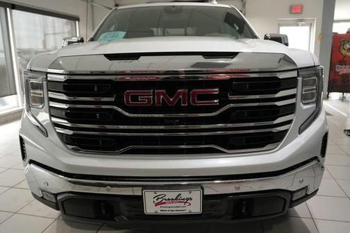 Glacier White Tricoat 2026 GMC Sierra 1500 SLT