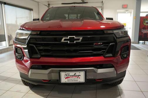 Radiant Red Tintcoat 2026 Chevrolet Colorado Z71