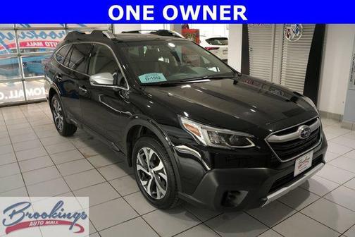 Crystal Black Silica 2022 Subaru Outback Touring XT