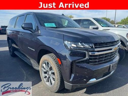 Midnight Blue Metallic 2021 Chevrolet Suburban LT