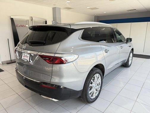 2024 Buick Enclave Essence AWD
