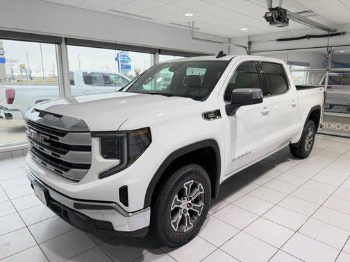 2025 GMC Sierra 1500 SLE