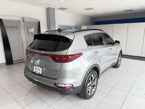 2020 Kia Sportage EX