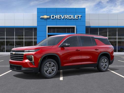 Radiant Red Tintcoat 2026 Chevrolet Traverse LT