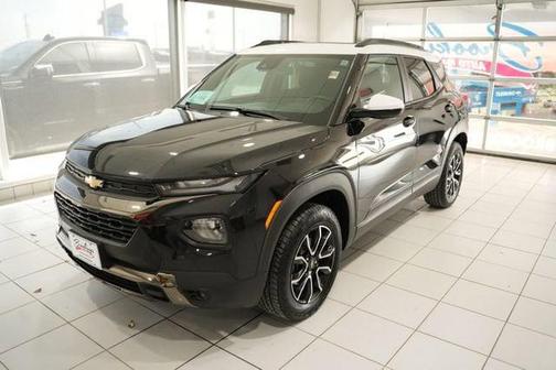 Mosaic Black Metallic 2023 Chevrolet Trailblazer ACTIV