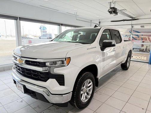 2025 Chevrolet Silverado 1500 LT