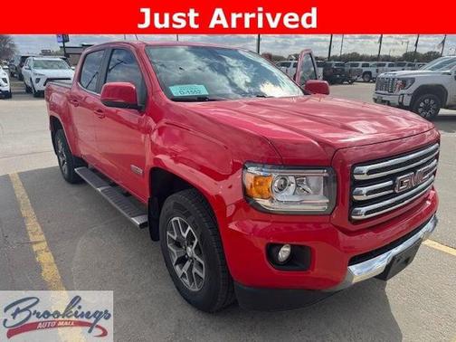 Cardinal Red 2016 GMC Canyon SLE