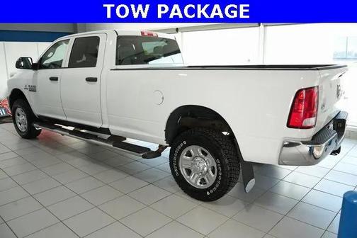 2017 RAM 2500 Tradesman Crew Cab 4x4 8' Box