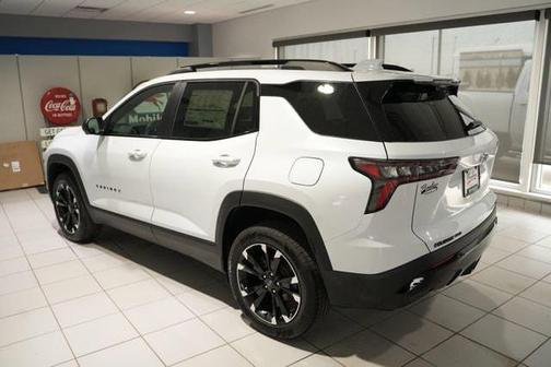 Polar White Tricoat 2026 Chevrolet Equinox AWD RS