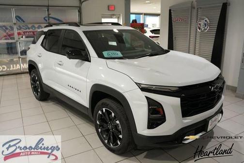 Polar White Tricoat 2026 Chevrolet Equinox AWD RS