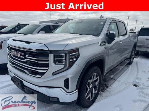 2022 GMC Sierra 1500 SLT
