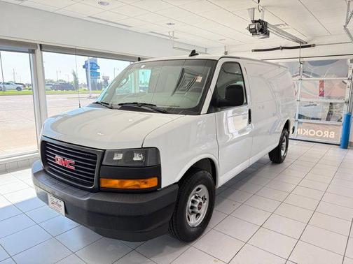 2020 GMC Savana 2500 Work Van