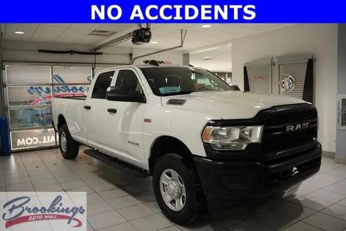 2021 RAM 3500 Tradesman Crew Cab 4x4 8' Box