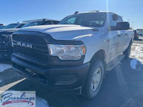 2021 RAM 3500 Tradesman Crew Cab 4x4 8' Box