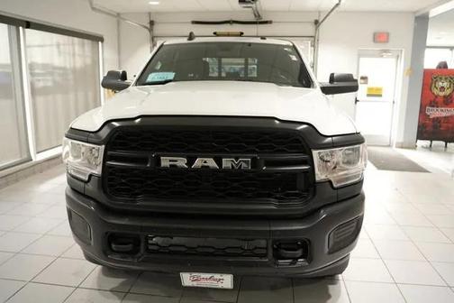 2021 RAM 3500 Tradesman Crew Cab 4x4 8' Box