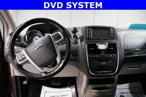 2013 Chrysler Town & Country Touring