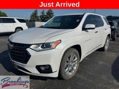 Iridescent Pearl Tricoat 2020 Chevrolet Traverse High Country