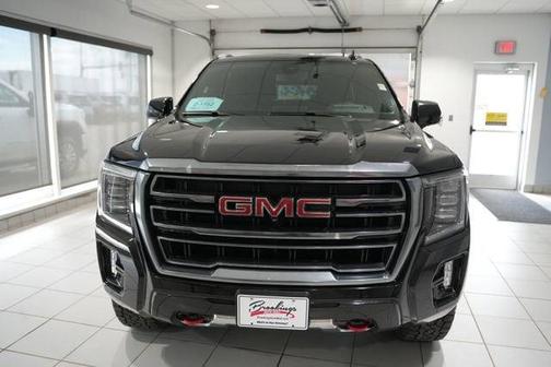Onyx Black 2022 GMC Yukon AT4